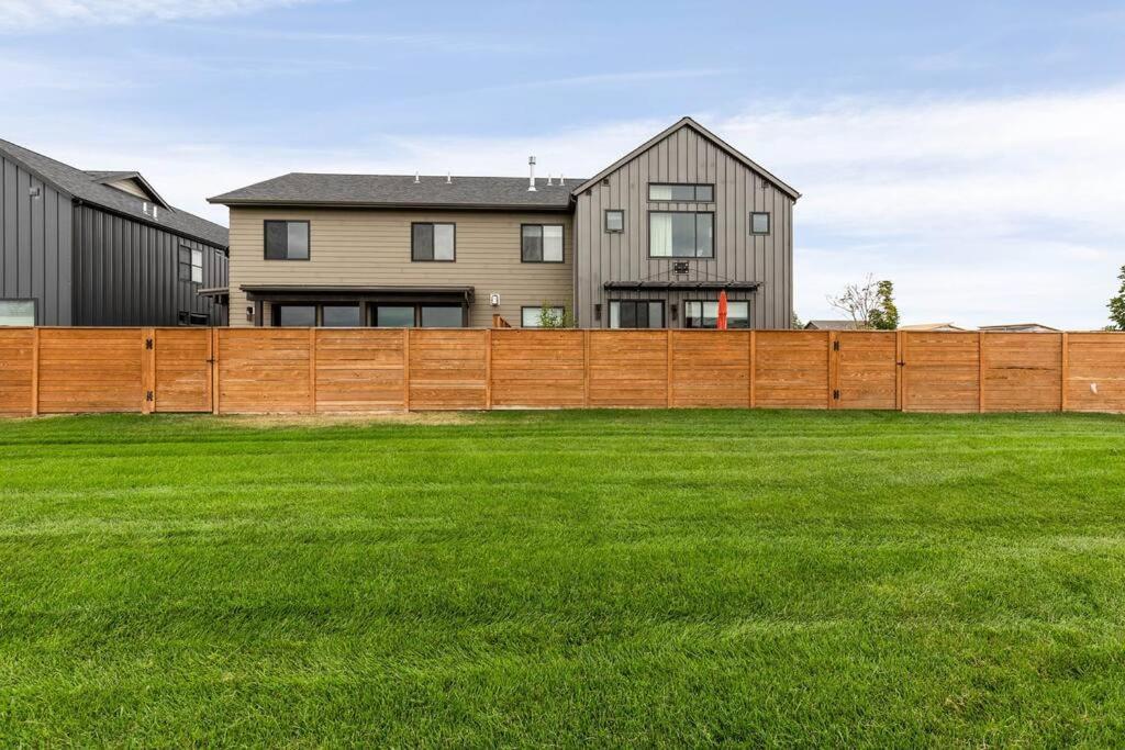 Luxury Townhome On The Park With Bridger Mtn Views Bozeman Exteriér fotografie